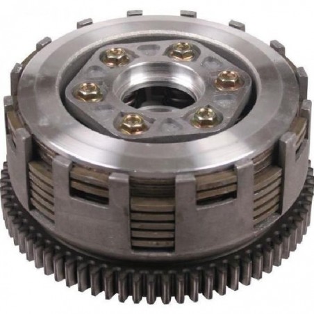Clutch for vertical engine